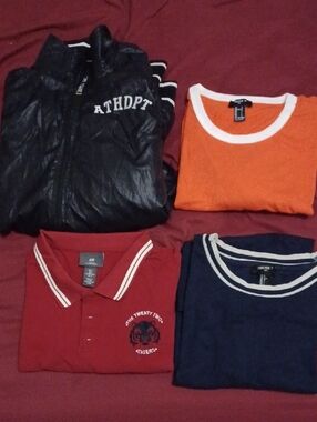 BUNDLE Of Men's Tops Size Large